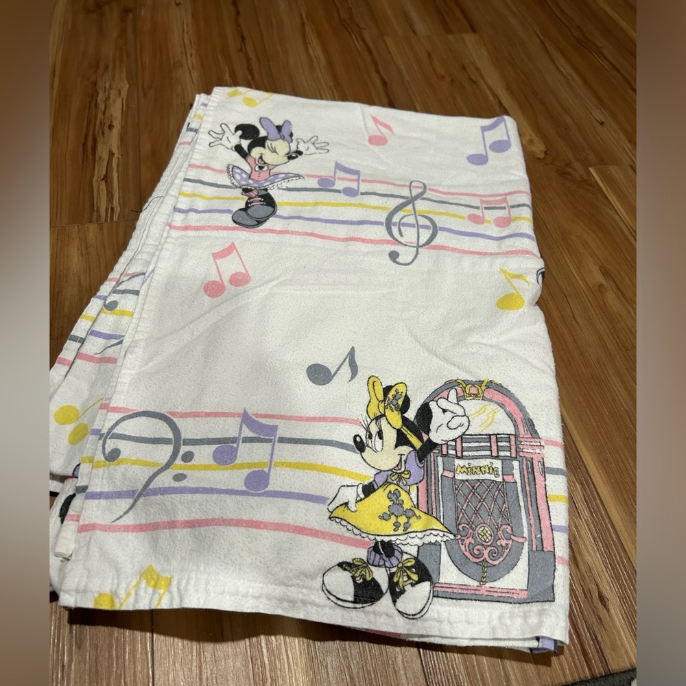 Disney Minnie Mouse 100% Cotton Vintage 50s Styled Flat Sheet Size Full